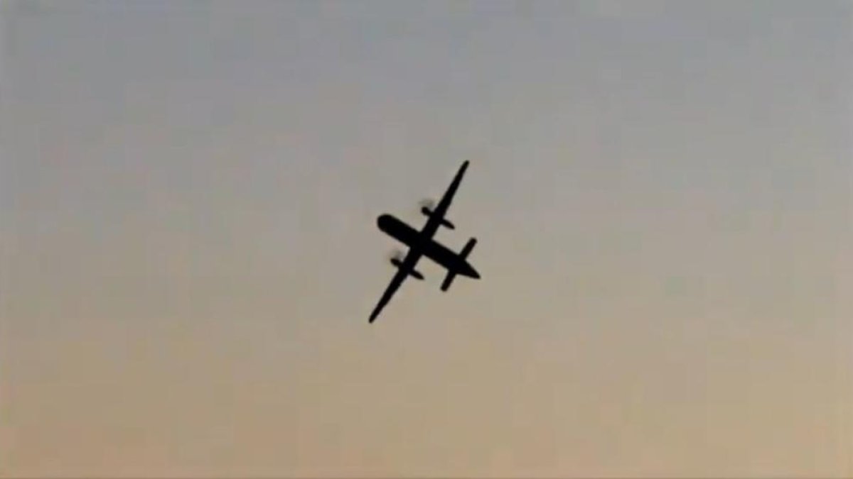 Roba un avió a Seattle i s’hi estavella