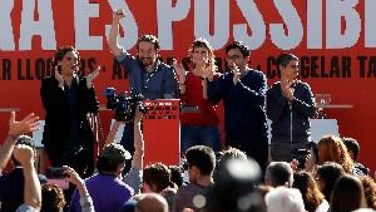Iglesias pide a PDeCAT y ERC apoyar los Presupuestos pese a la