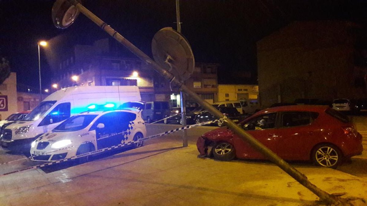 Herido tras una colisión entre un coche y una furgoneta en Pardinyes