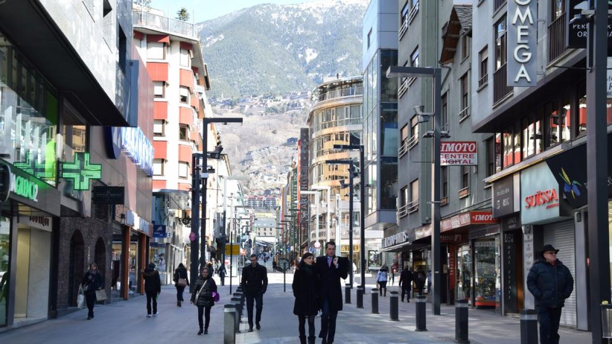 La céntrica avenida Meritxell.