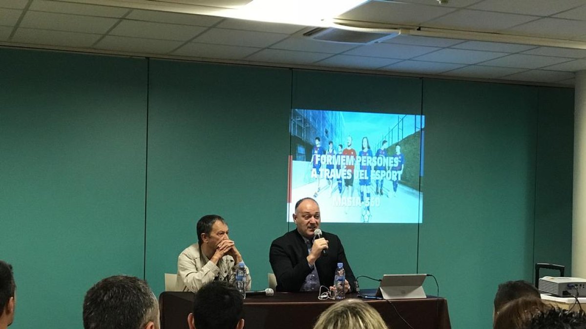 Folguera parla a Juneda de la Masia