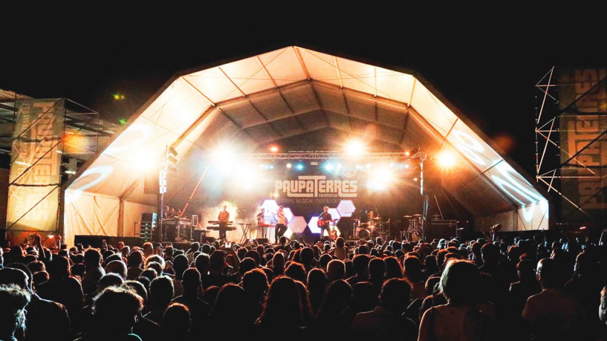 Un dels concerts de l’anterior edició del festival Paupaterres.