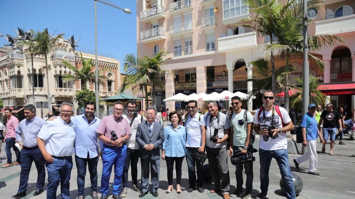Soraya Sáenz de Santamaría durante un encuentro con los militantes del partido en Ceuta.