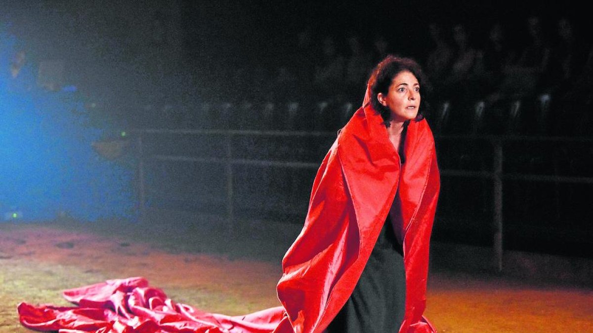 Nora Navas, una de les protagonistes de la versió de ‘Bodas de sangre’ d’Oriol Broggi.