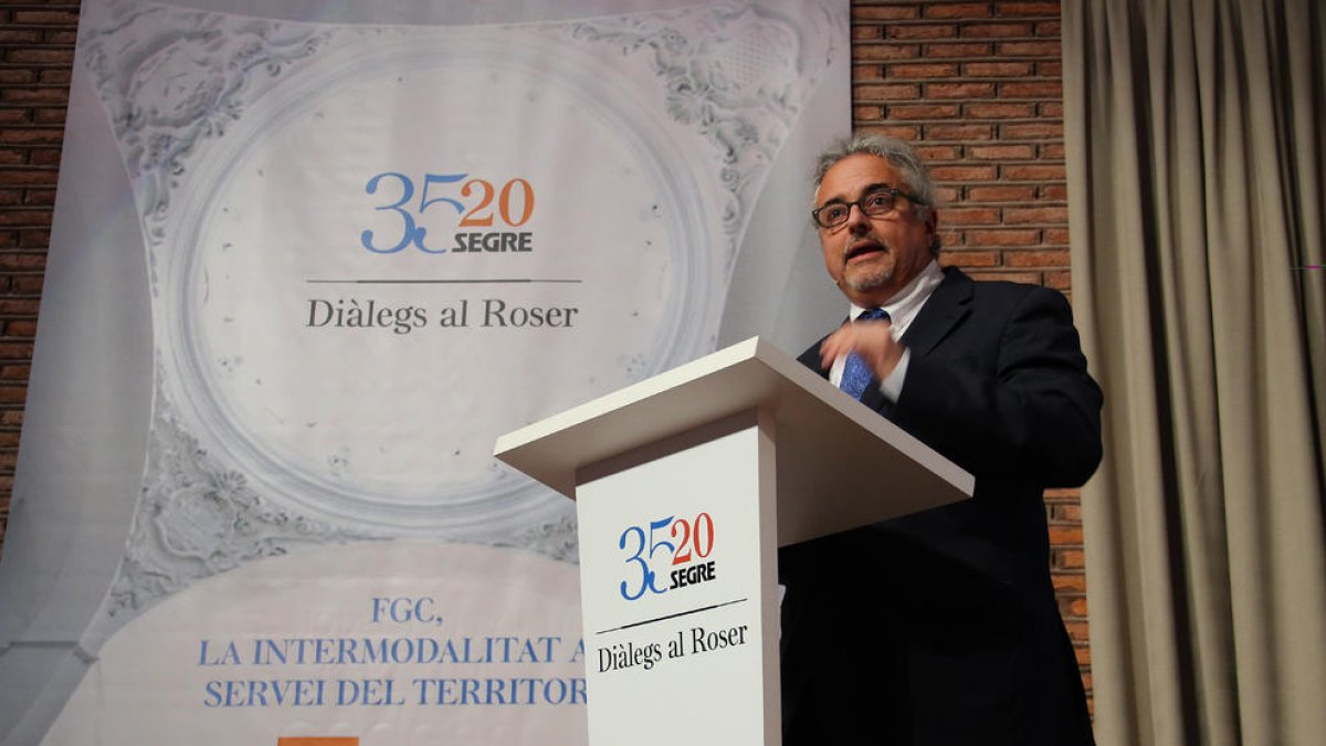 Enric Ticó ofreció una conferencia sobre la intermodalidad “al servicio del territorio” en el marco de los Diàlegs de SEGRE en el Roser.