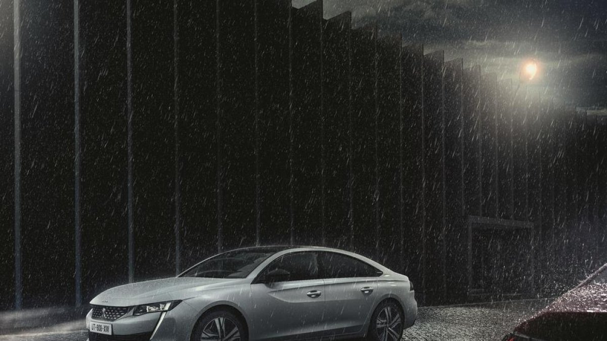 Peugeot posa l'estacionament perfecte a l'abast de tothom amb el Full Park Assist