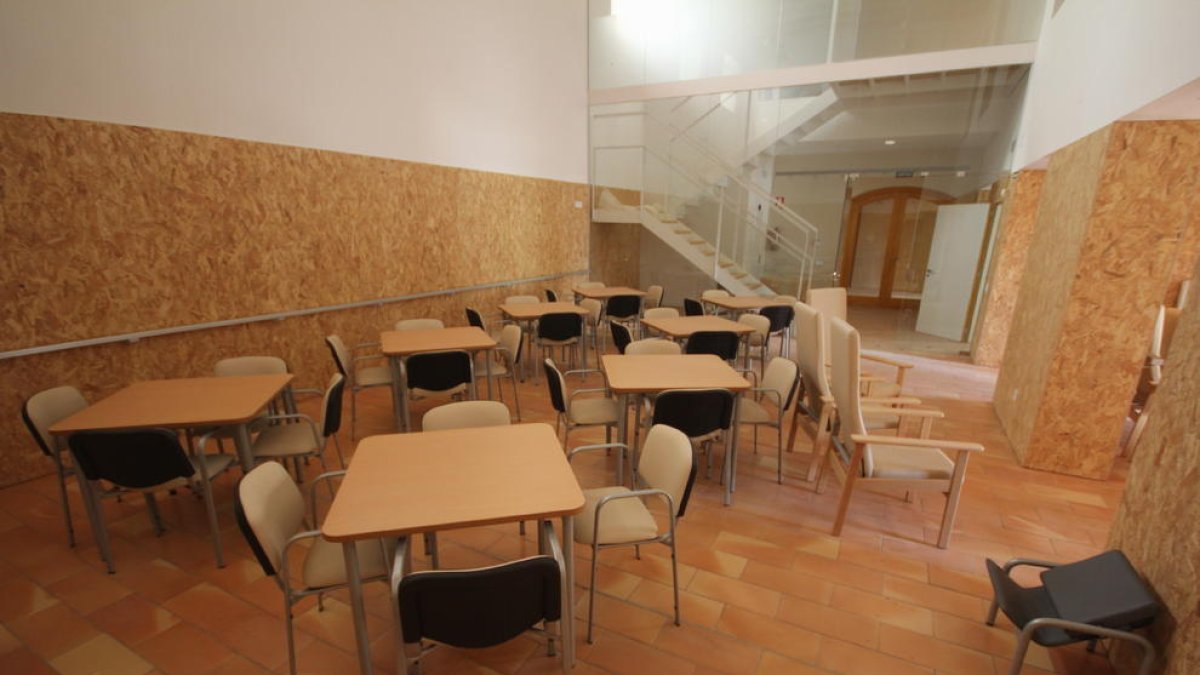 Imatge de l’interior del centre de dia de Santa Clara.