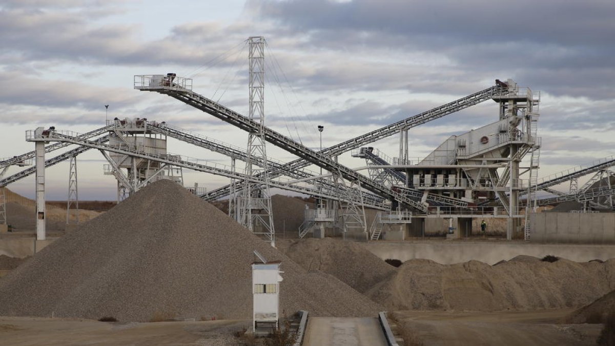 Imagen reciente de una explotación minera de áridos en el Segrià.