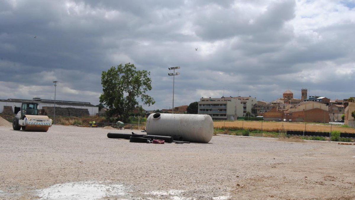 Las obras de mejora de la zona deportiva municipal ya han empezado.