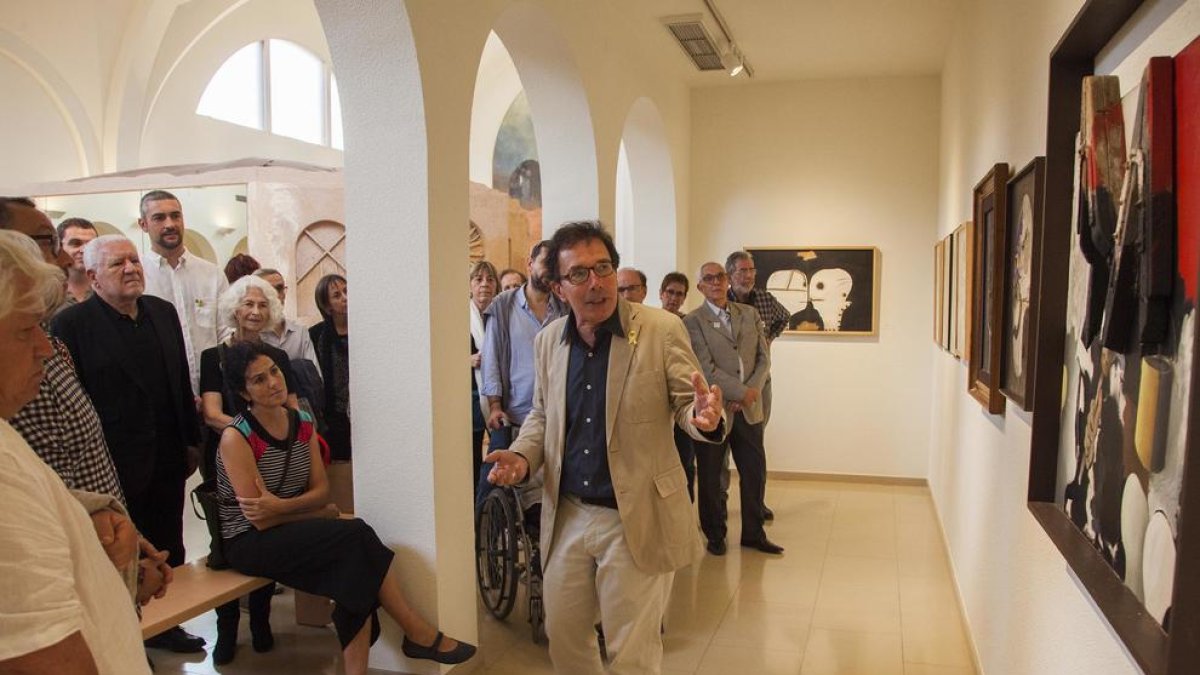 Àlex Susanna presentó al público la exposición ‘Guinovart íntim’ en el Espai Guinovart y el edificio Lo Pardal abrió la muestra ‘Viladot rural’.