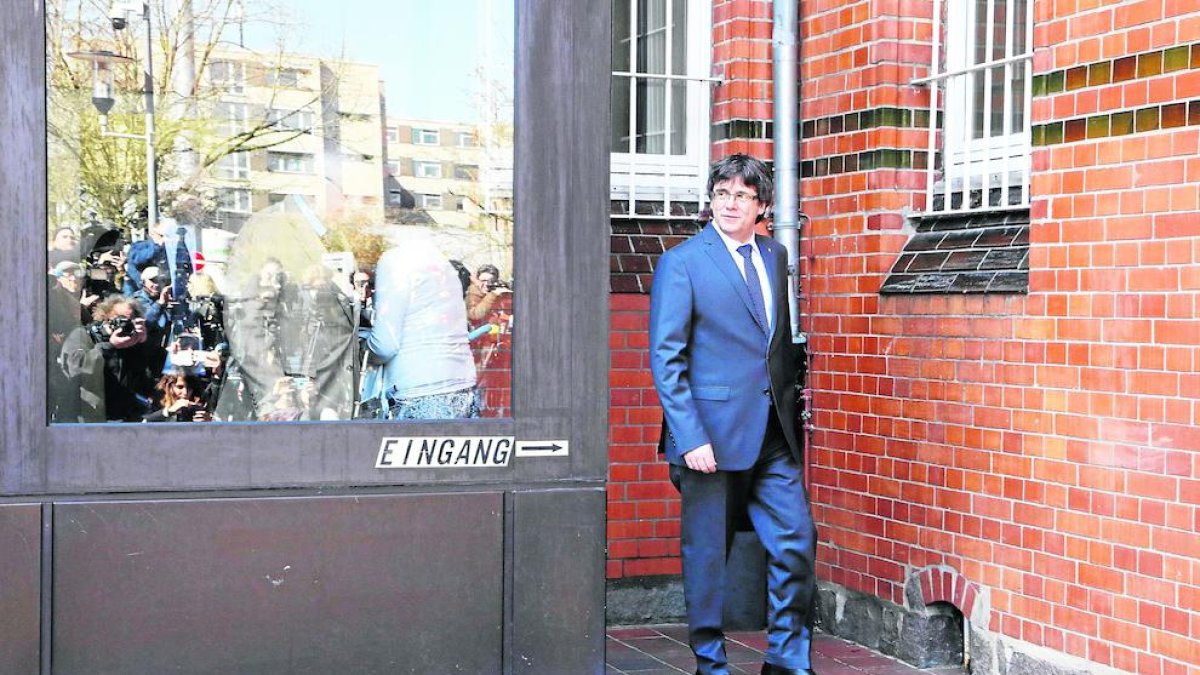 Carles Puigdemont, al sortir de la presó de Neumünster, el passat 6 d’abril.