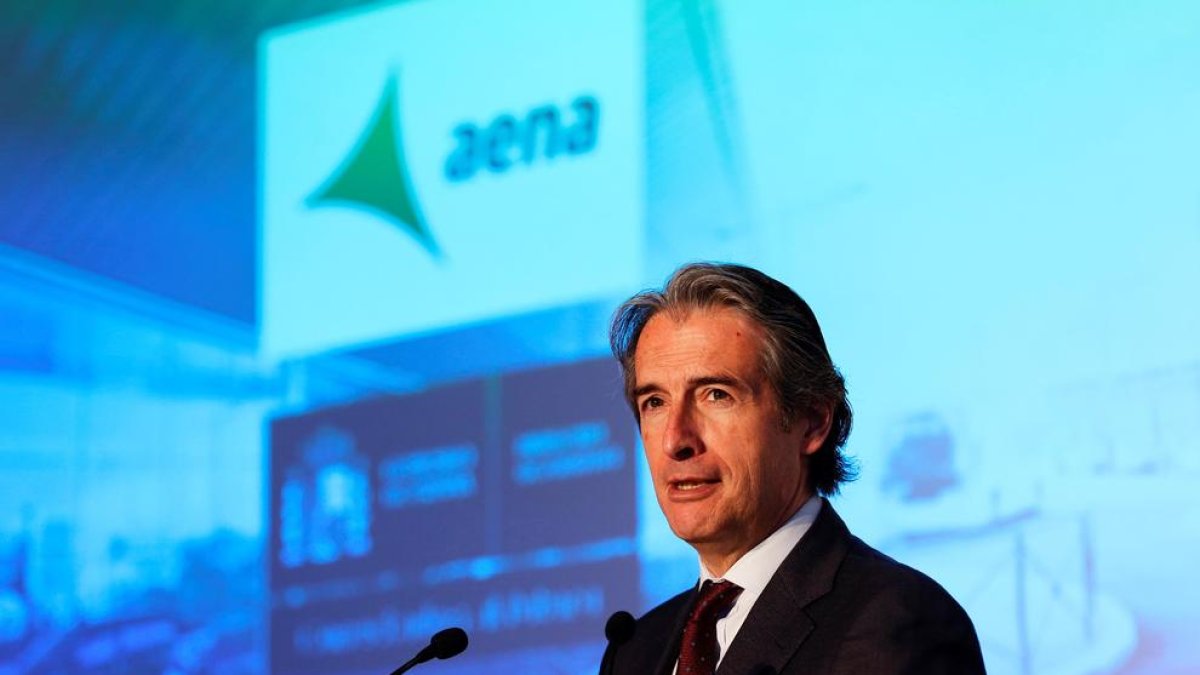 El ministre De la Serna va presentar el projecte ahir al Prat.