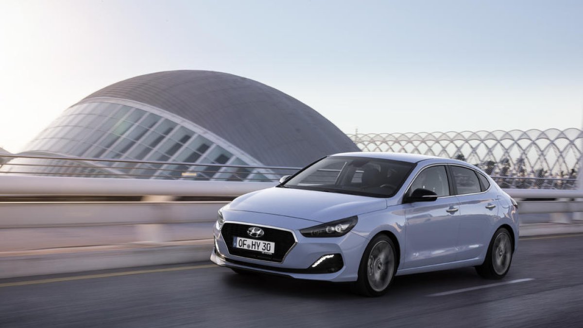 Hyundai i30 Fastback N, la suma d'elegància i plaer de conducció