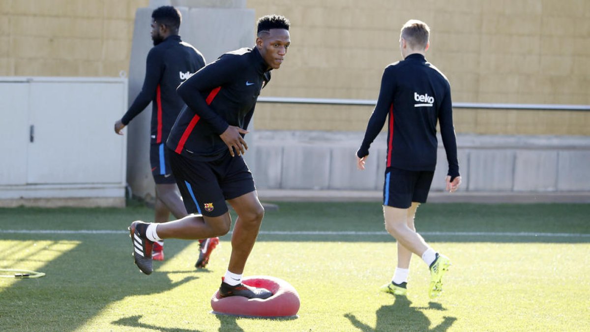 El colombià Yerry Mina, durant l’entrenament d’ahir a la Ciutat Esportiva.