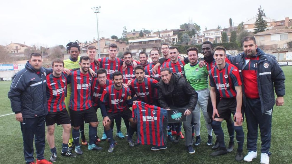 La UE Tàrrega se suma al reto solidario del atleta Raül Arenas