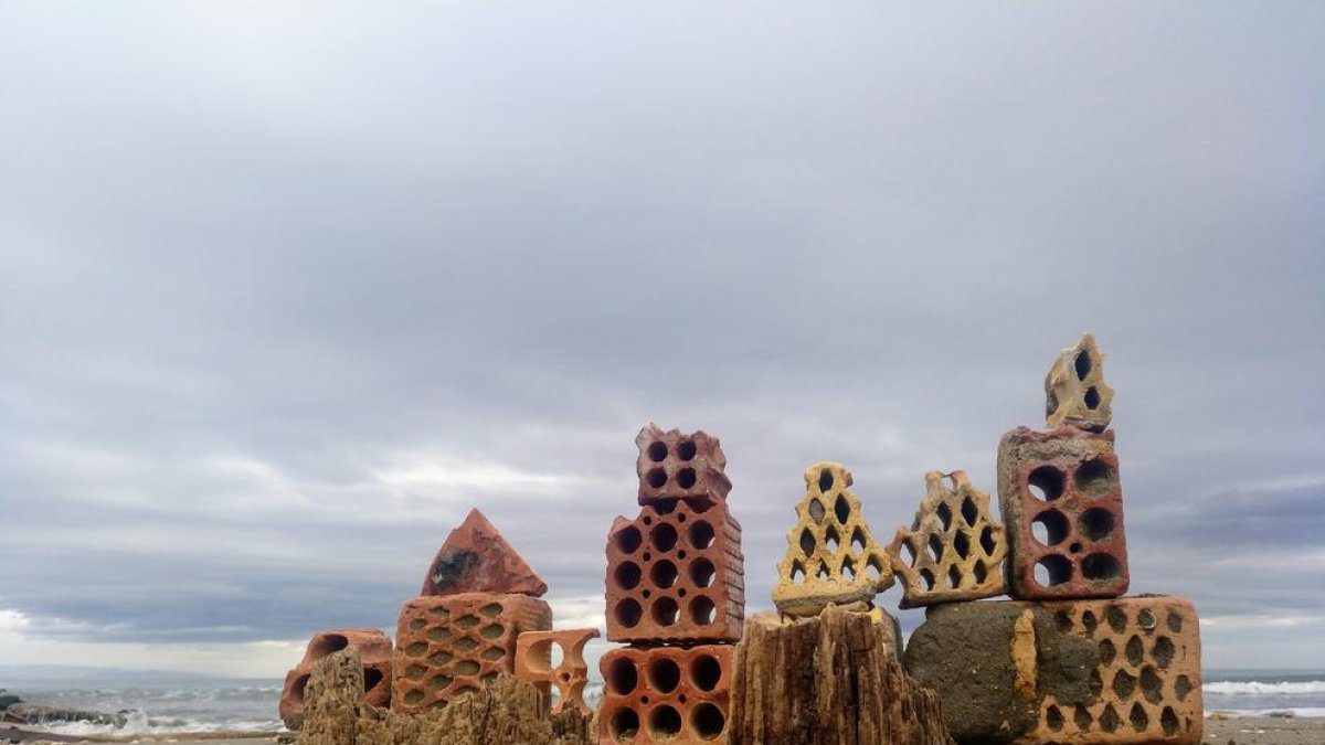 ‘Ciutat’, una de les instal·lacions artístiques de Goretti Pascual.