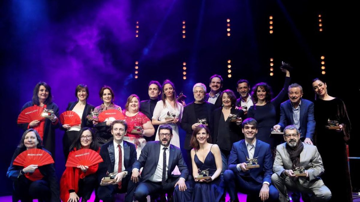 Foto de familia de los premiados en la gala de la Unión de Actores.