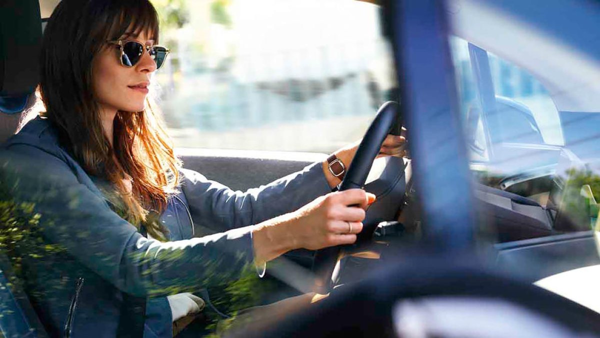 BMW presenta l'Intelligent Personal Assistant
