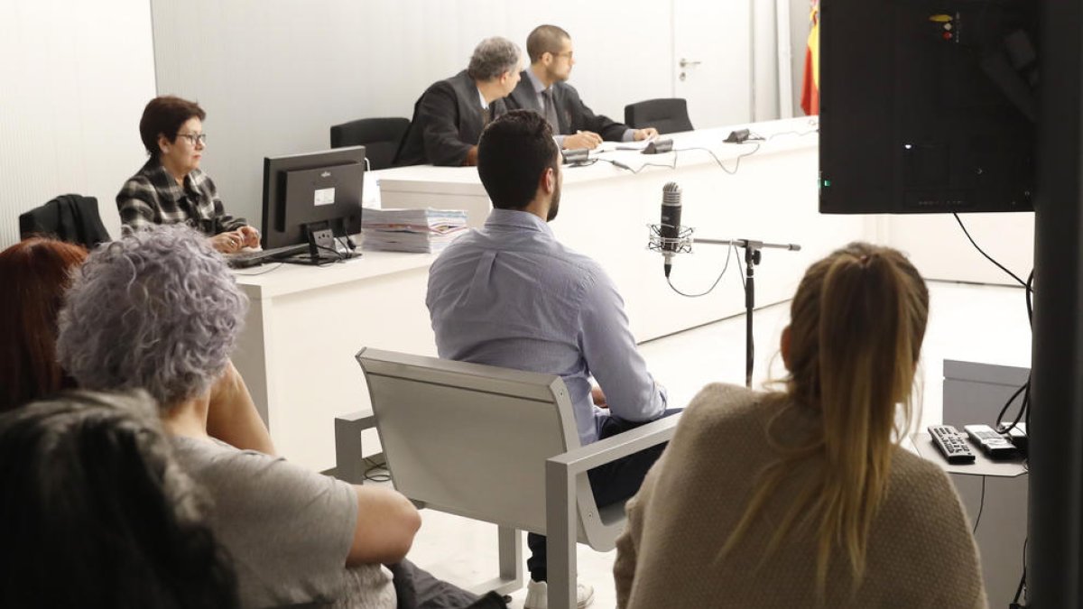 La justícia belga posposa la decisió sobre l'euroordre al raper Valtònyc