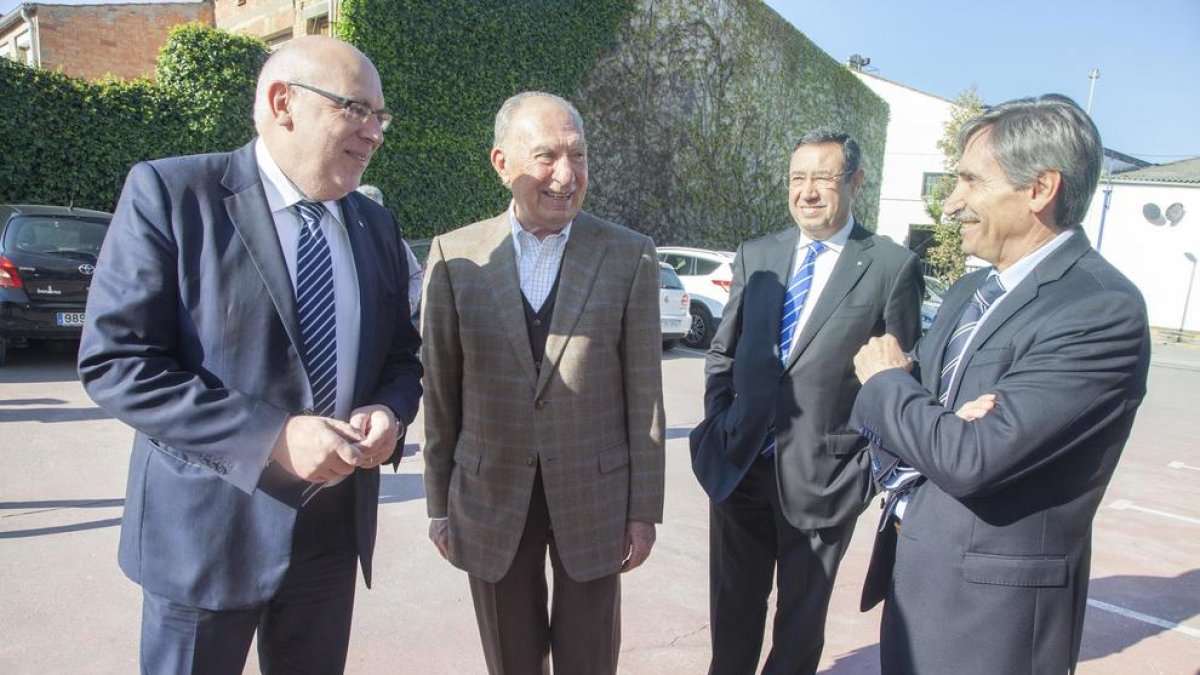 El conseller Baiget, junto con el presidente de bonÀrea Corporación, Jaume Alsina.