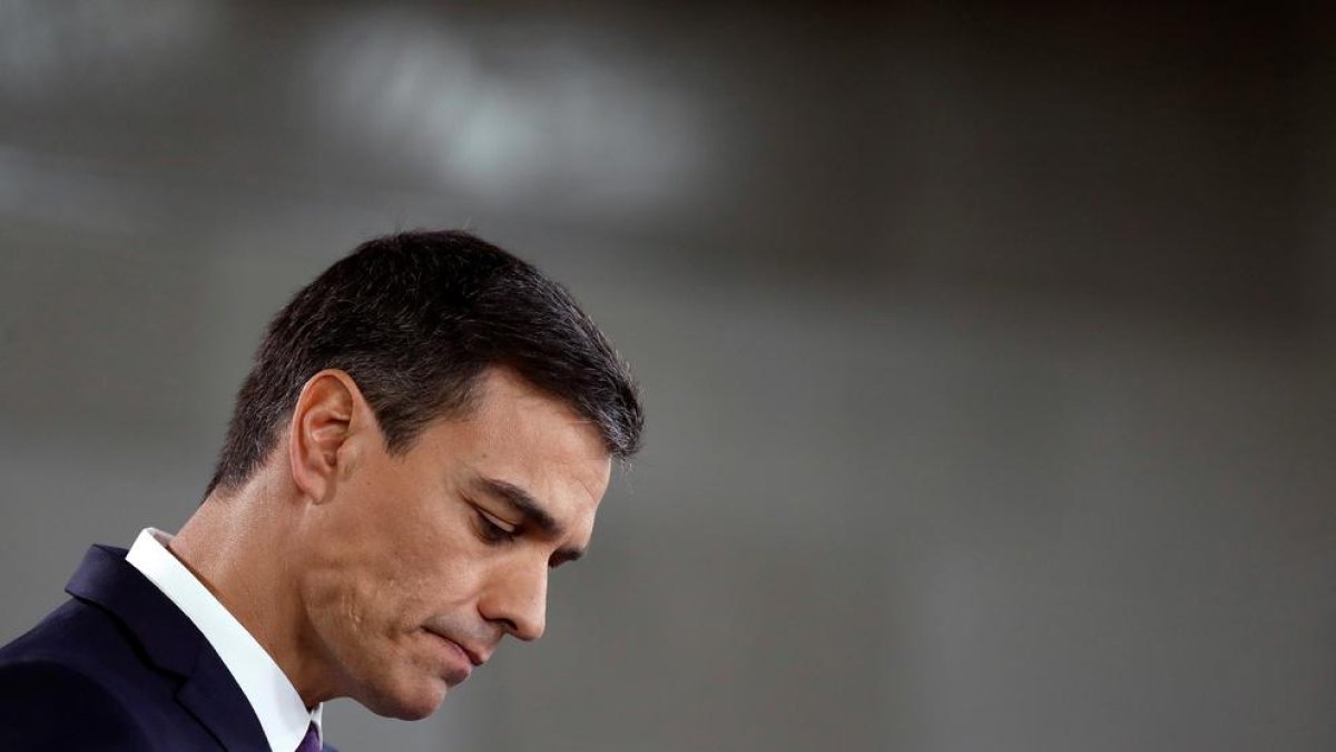 Sánchez proposa una reforma de la Constitució per acabar amb els aforaments