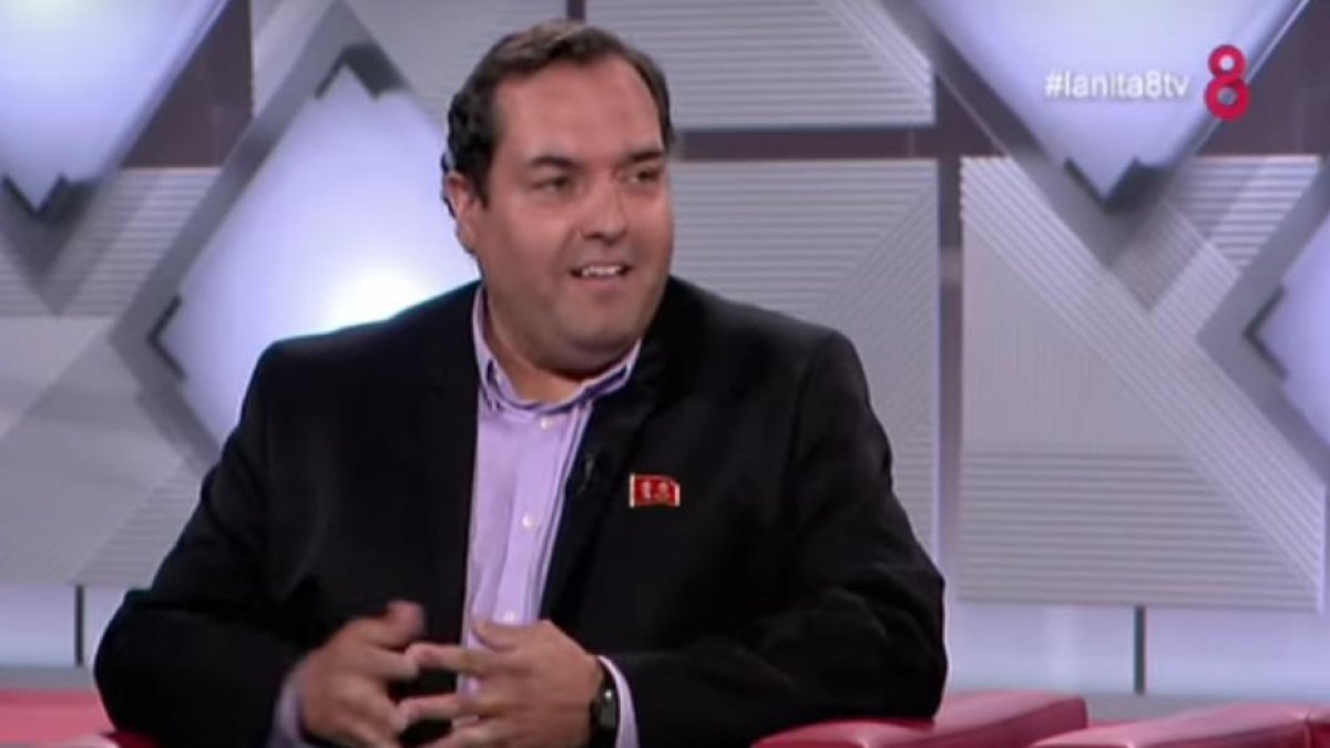 Alejandro Cao de Benós a 8TV.