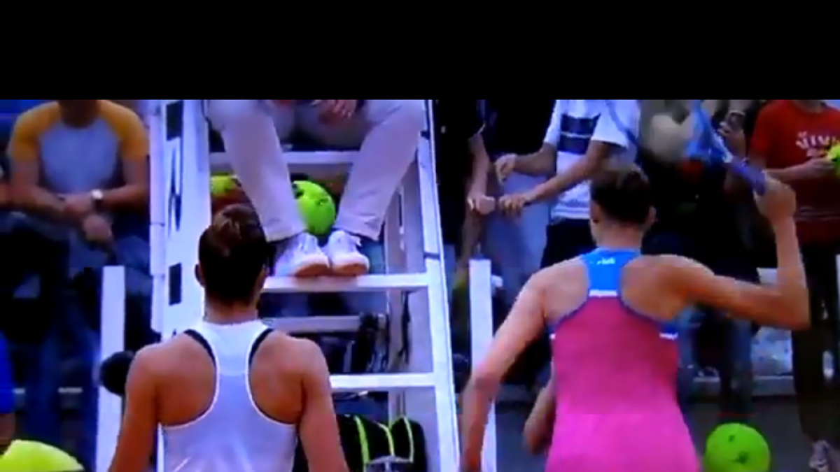 La checa Pliskova rompe la silla de la juez