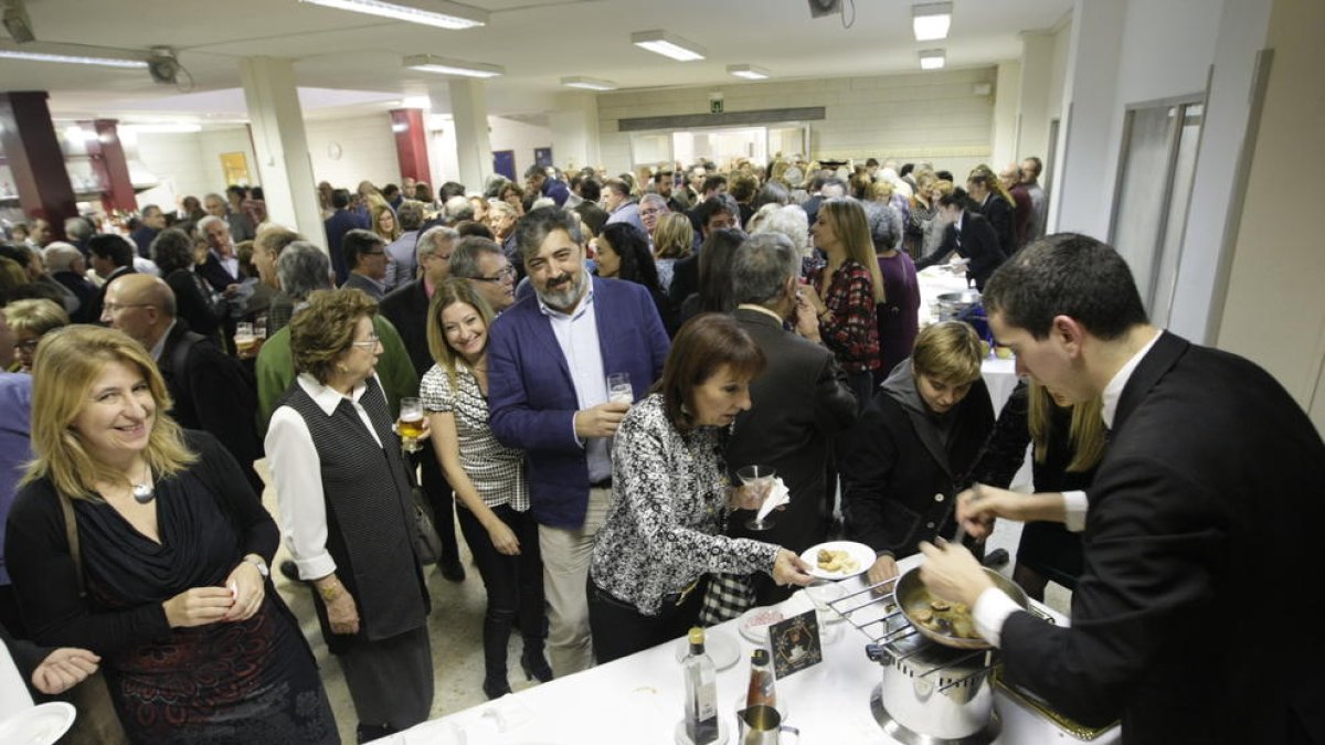 Un momento de la celebración del Xup Xup, anoche, en la Escuela de Hotelería de Lleida.