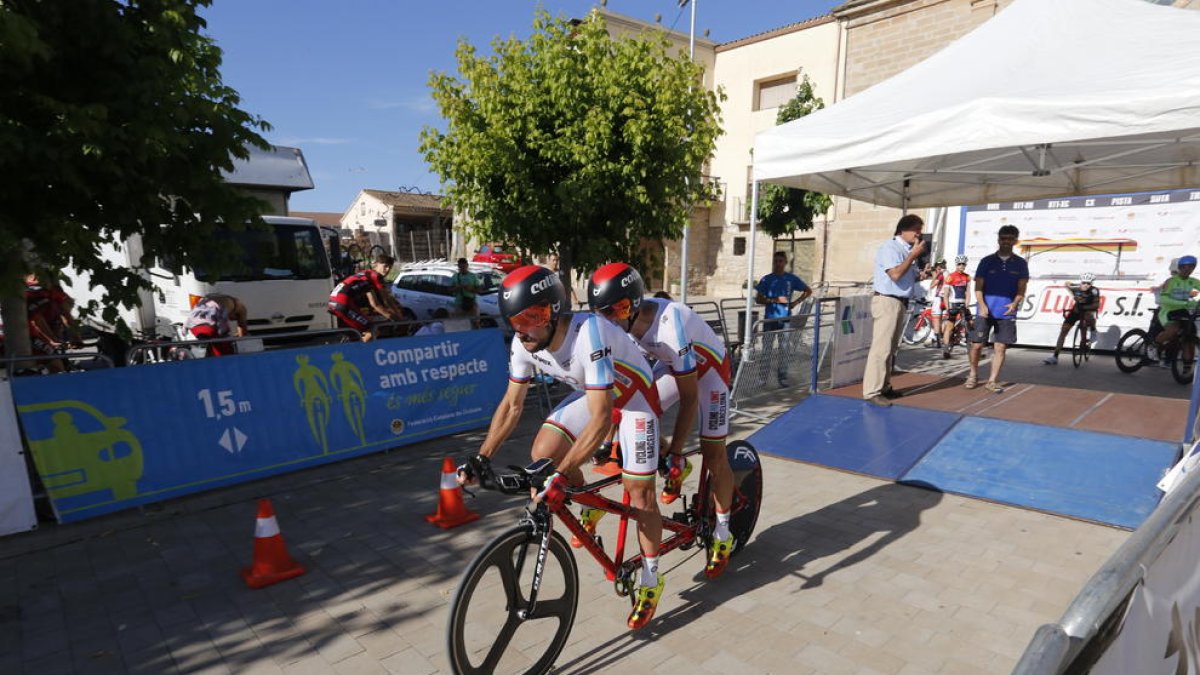 Un dels tàndems olímpics que van participar en la prova celebrada a Puigverd.