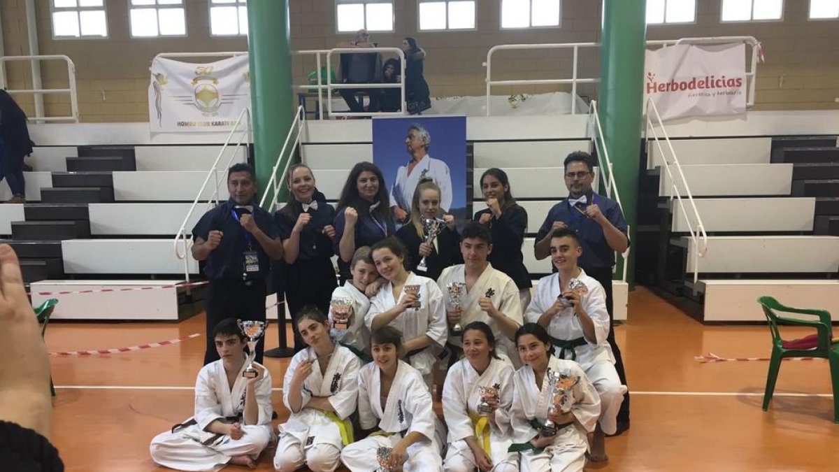 Els representants del club, després del campionat estatal.
