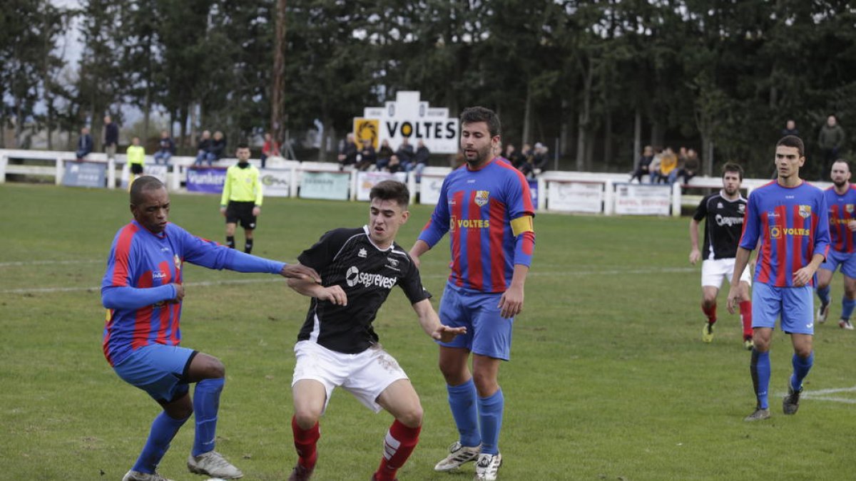 El Térmens plantó cara en la primera parte a base de fuerza, pero no pudo frenar a un Artesa superior.