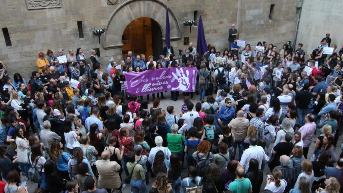 Lleida ha acollit diverses concentracions en contra la polèmica sentència de La Manada.