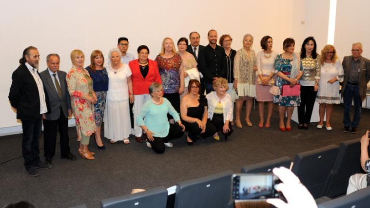 Premio a la poesía de la leridana Toñy Castillo