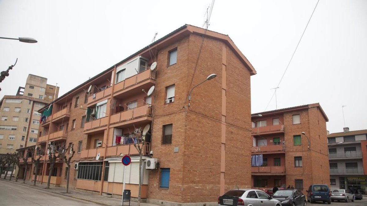 Las dos viviendas para casos de emergencia social forman parte de los Habitatges la Plana.
