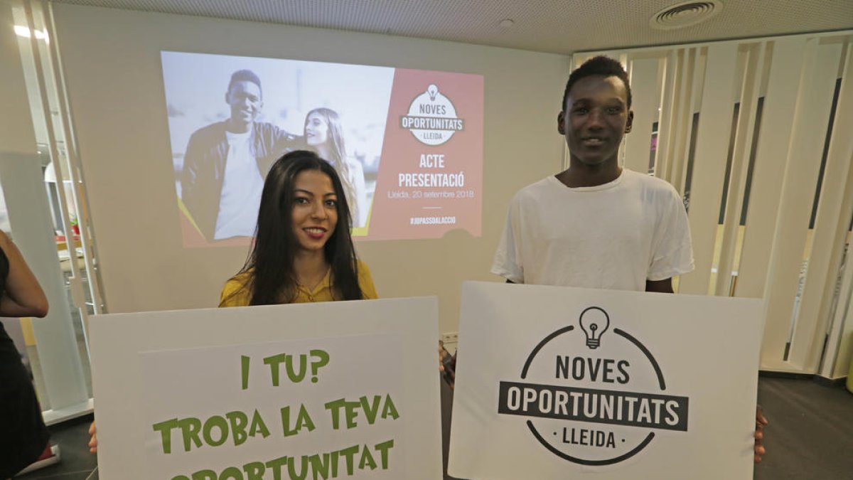 María Jiménez y Mohamed Bayo, ayer en la jornada.