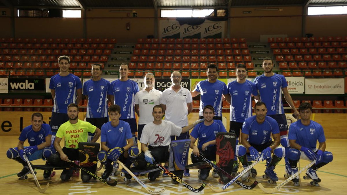 La plantilla del Lleida Llista va iniciar ahir la pretemporada a l’Onze de Setembre.