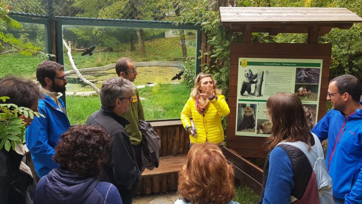 La delegació catalana visitant el Parc Nacional dels Abruços.