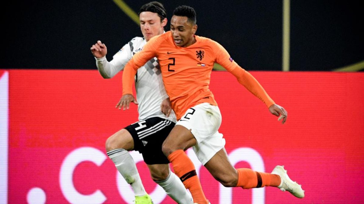 Una acció del partit d’ahir a la nit entre Alemanya i Holanda.