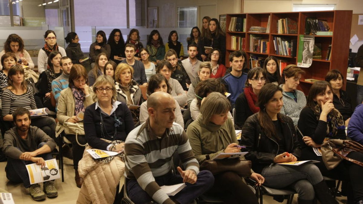 Assemblea sobre l’obertura de la borsa de professors interins.