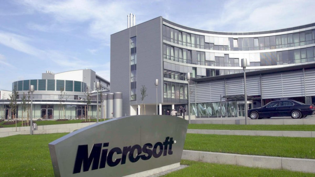 Microsoft detecta cinc pàgines web falses creades per pirates russos
