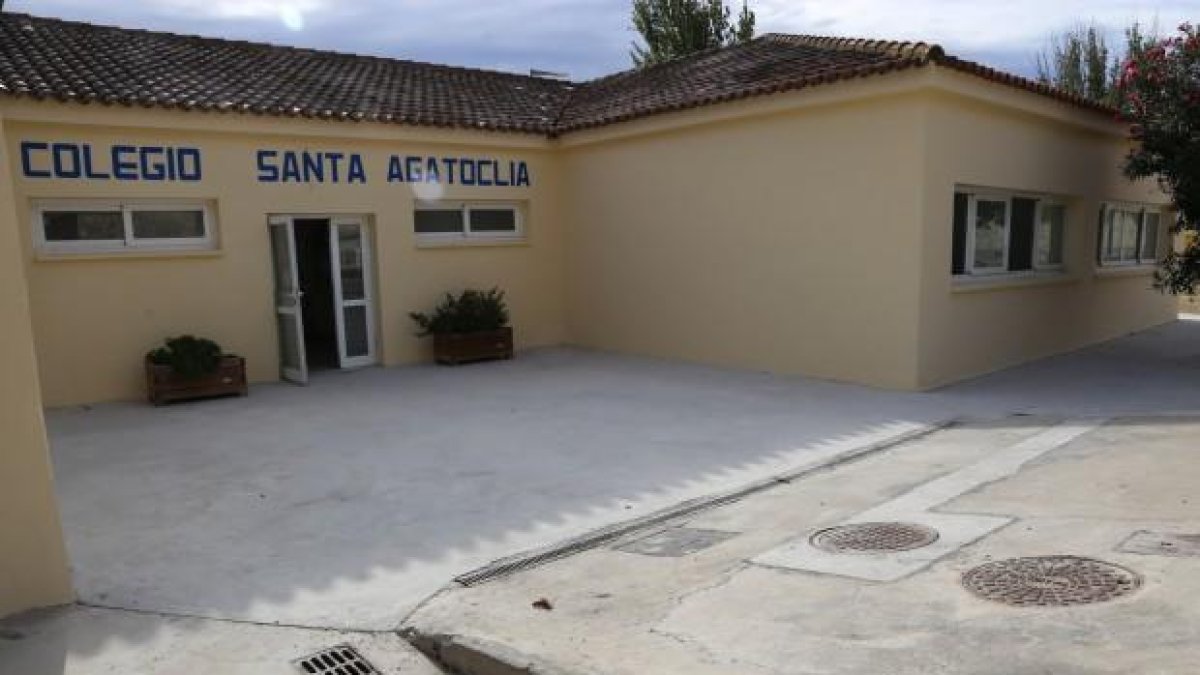 El colegio de Mequinensa donde se imparte FP Básica.