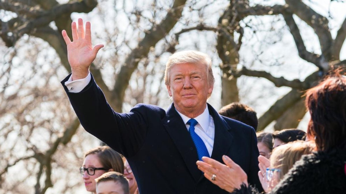El presidente de los Estados Unidos, Donald Trump, en los jardines de la Casa Blanca.
