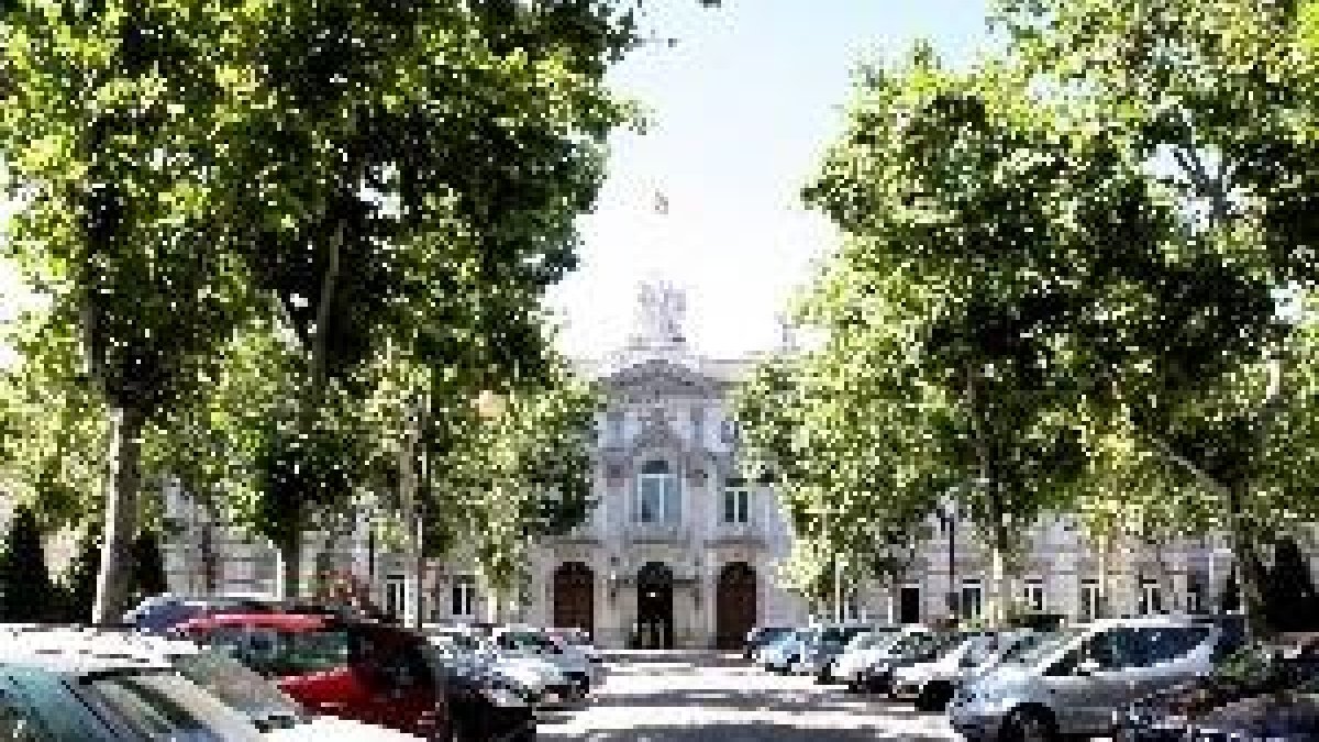 El Supremo habilita agosto para acelerar el juicio al procés