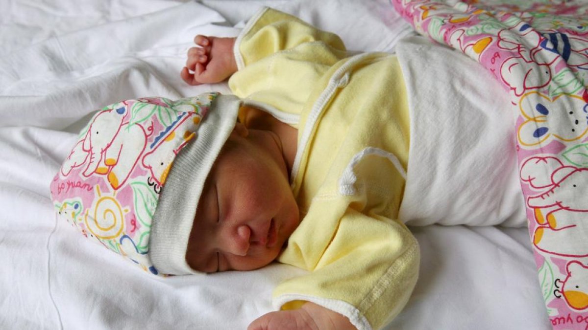 España registra el número de nacimientos más bajo desde 1996