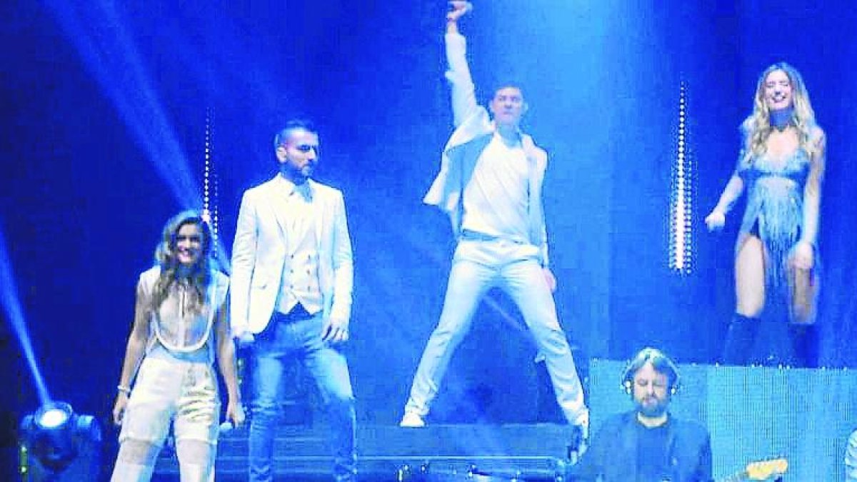 Un moment del concert que va obrir la gira ‘OT’, a Barcelona.