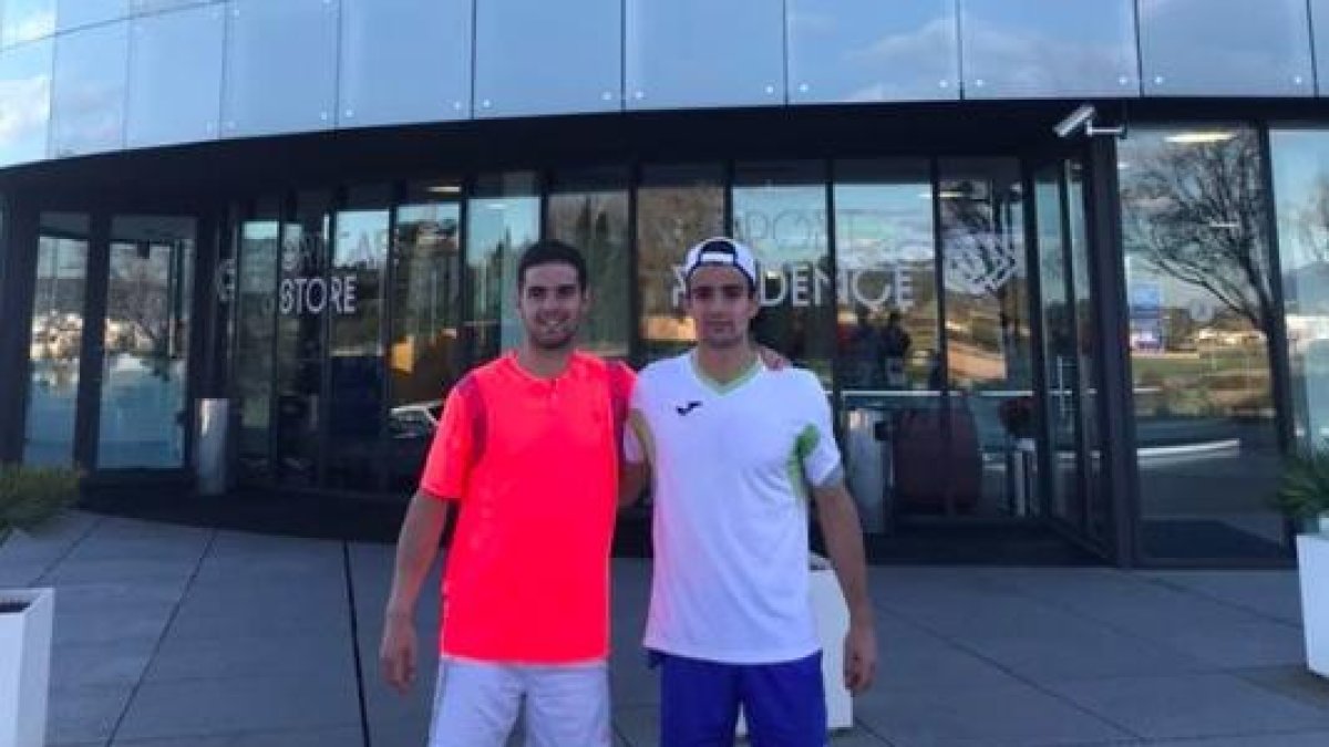 Los dos tenistas leridanos que compitieron en Vigo.
