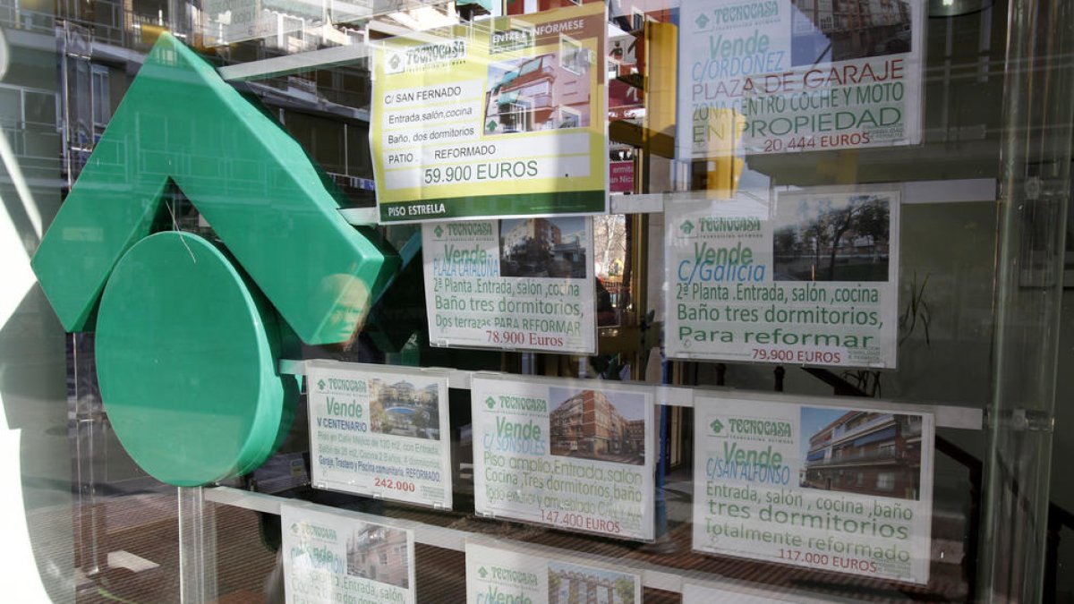 La banca retira informació d'hipoteques als seus webs, pendent del Suprem