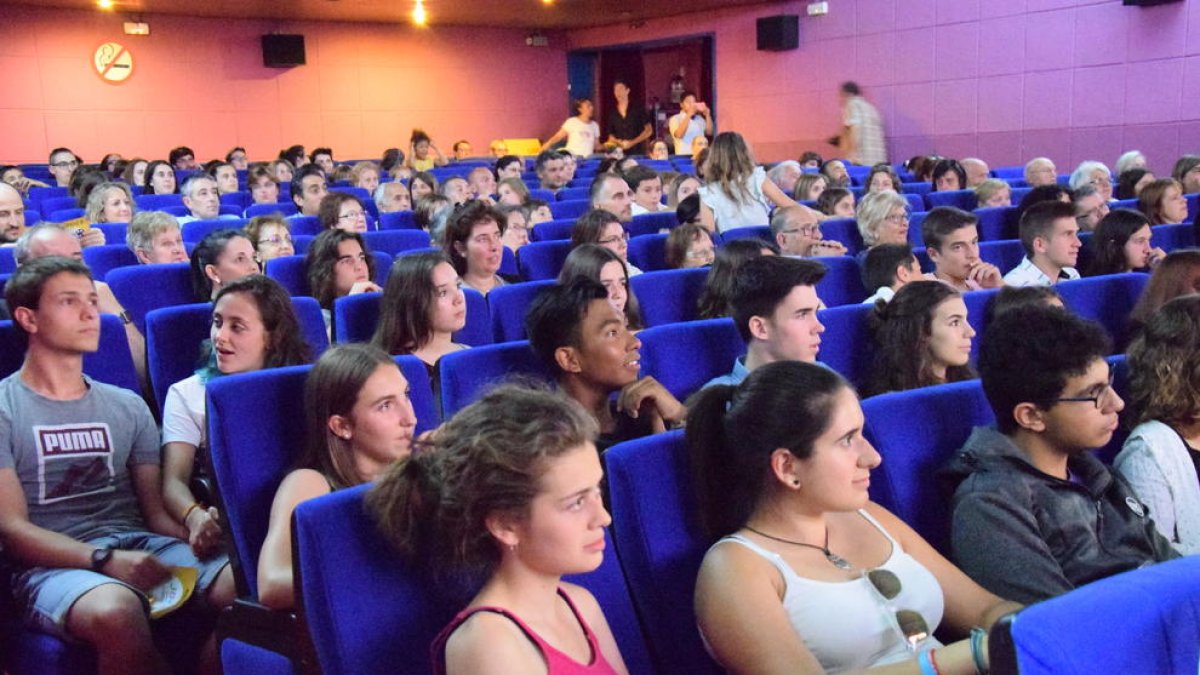 El primer Festival Rocs de La Seu d’Urgell celebró ayer la gala de exhibición de films en el Cine Guiu.