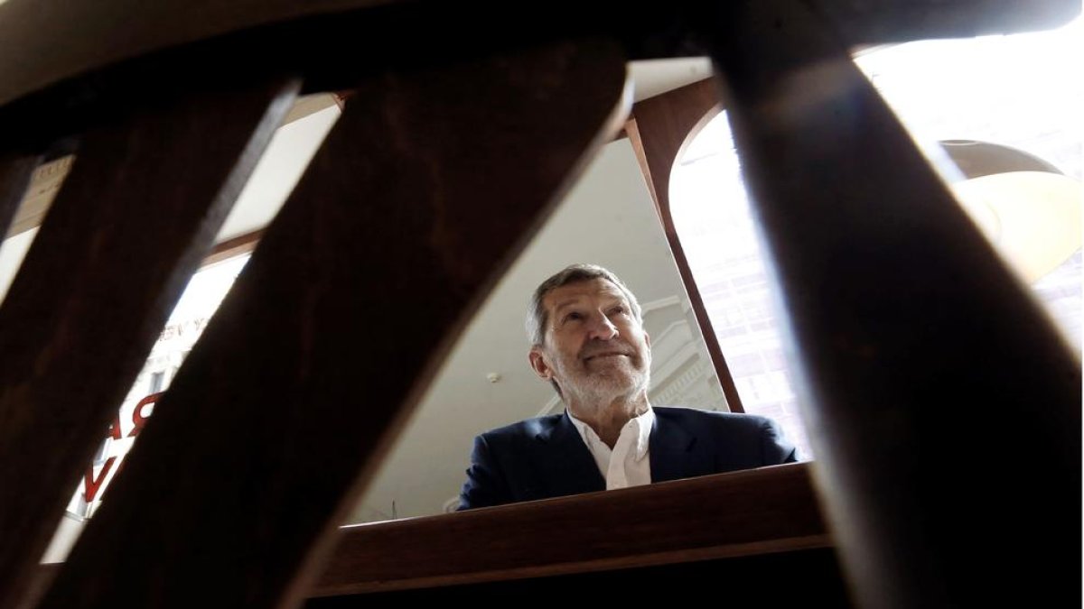 Un grup de militars expressa el 'rebuig' del manifest que exalta a Franco