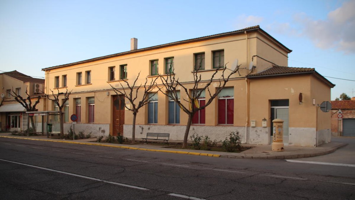 L’edifici de les antigues escoles.
